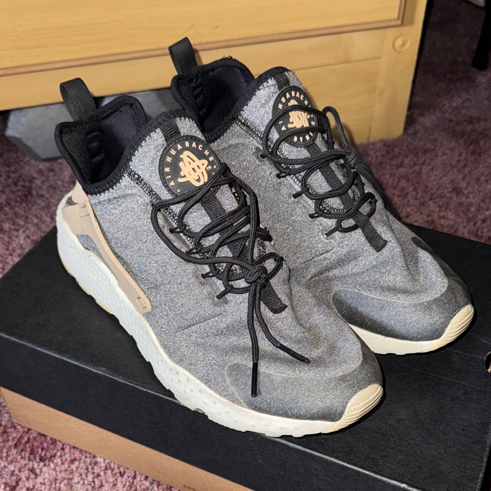 Nike Air Huarache Run Ultra SE sneakers
